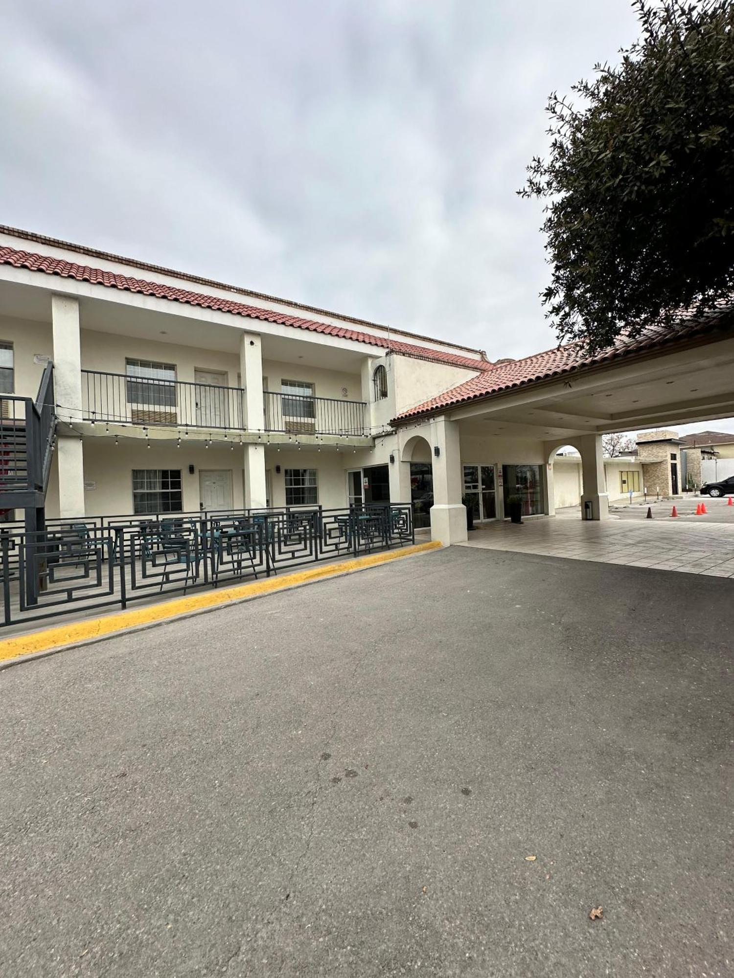 Hotel Quinta San Carlos Inn Manuel Valdez Exterior foto